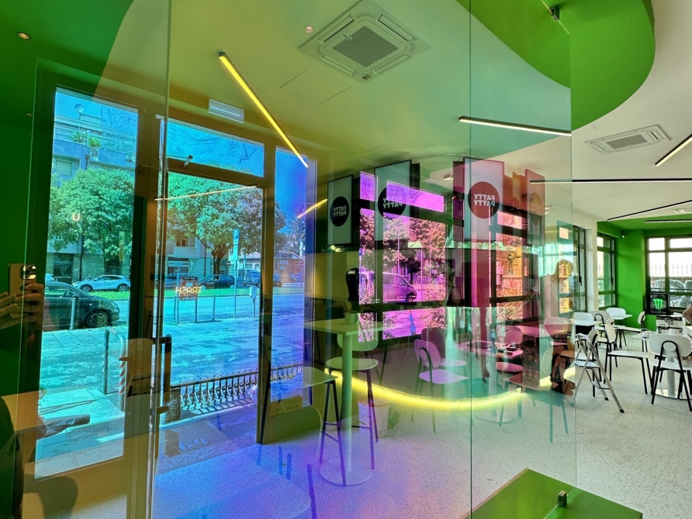 Rivestimento creativo interni negozi Padova